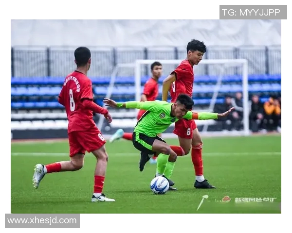 飞哥领航绿茵场 聚焦足球之星的崛起与辉煌旅程 飞哥领航绿茵场 聚焦足球之星的崛起与辉煌旅程